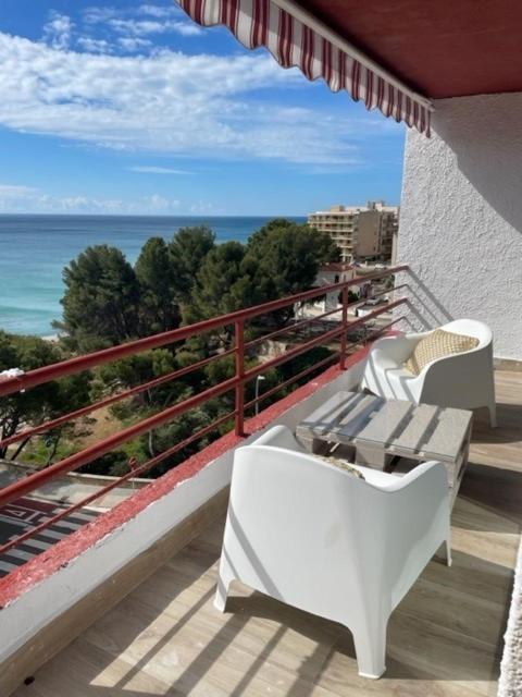 Precioso Apto Miami Playa: Beachfront Retreat with Wi-Fi and Netflix Exterior photo